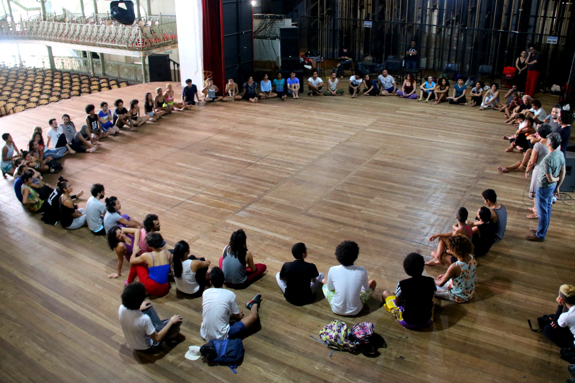 Curso de Iniciação em Dança Contemporânea (CDIC) realiza aula inaugural da 3ª turma
