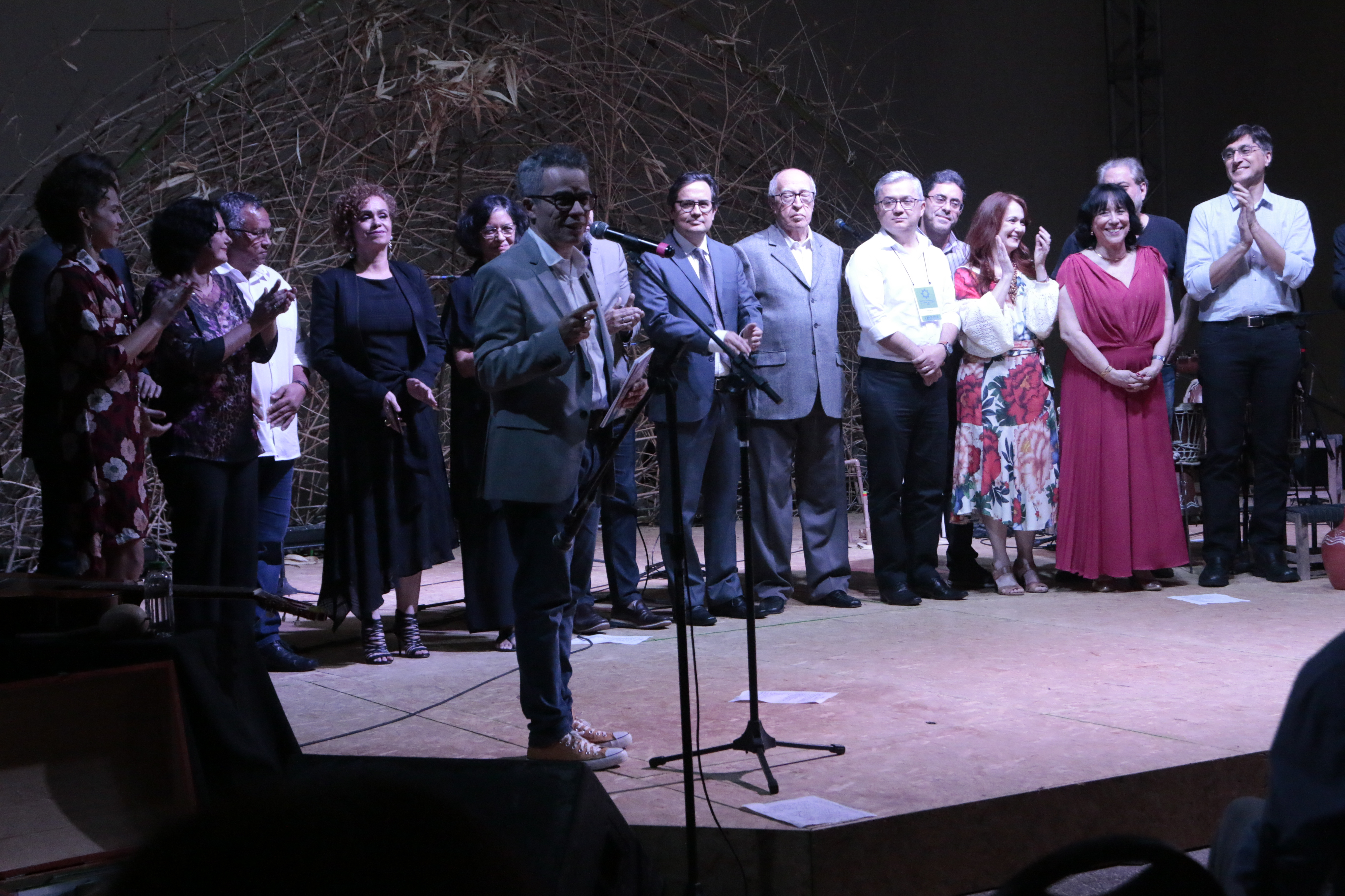 Abertura da Bienal do Livro reúne autoridades e público em momento de celebração