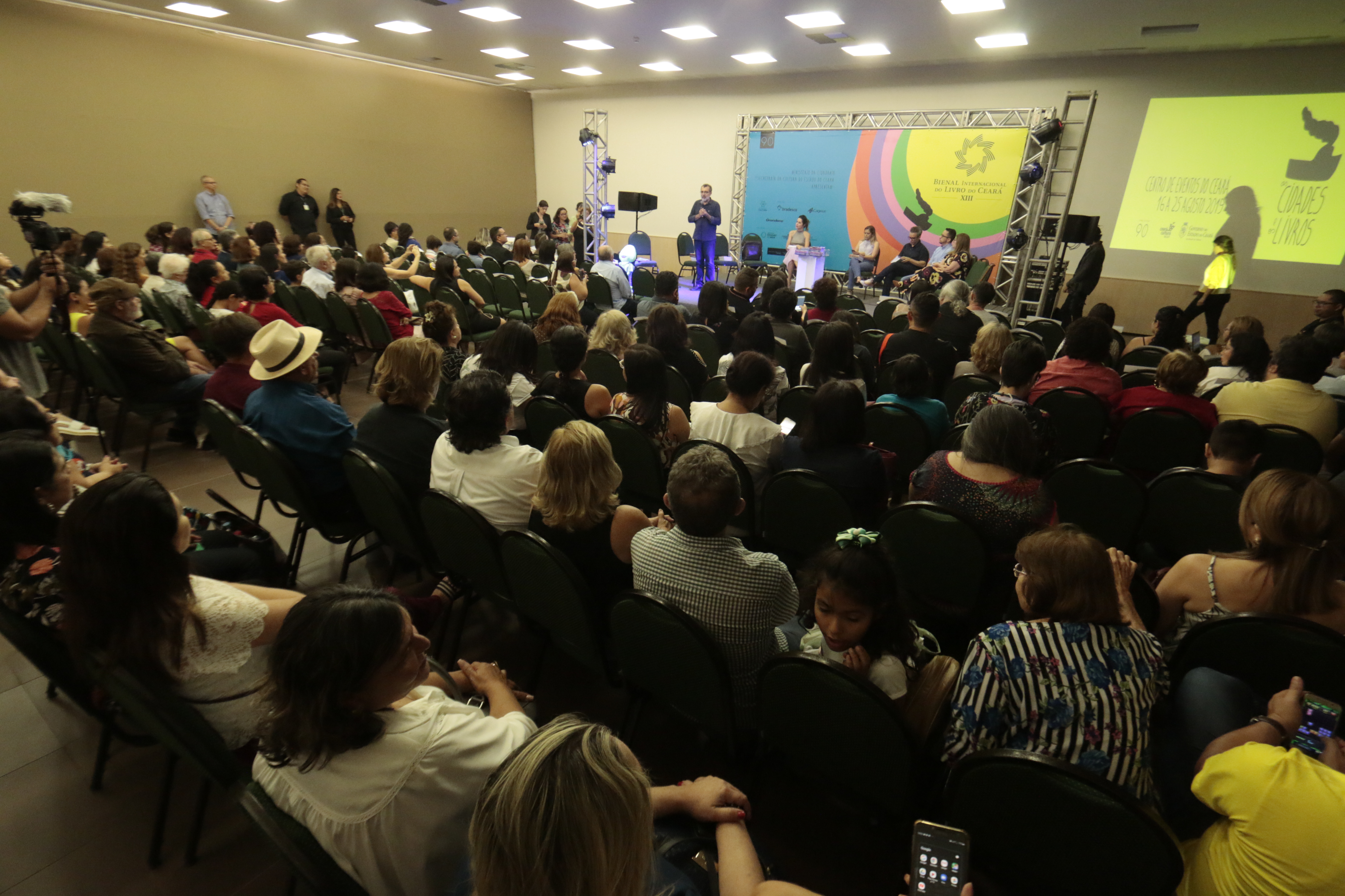 Bienal do Livro recebe lançamento de 30 obras de literatura infantojuvenil da Coleção Mais Paic, Mais Literatura