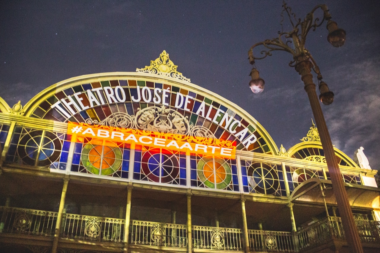Artistas e trabalhadores da Cultura lançam manifesto em defesa das artes e da ciência