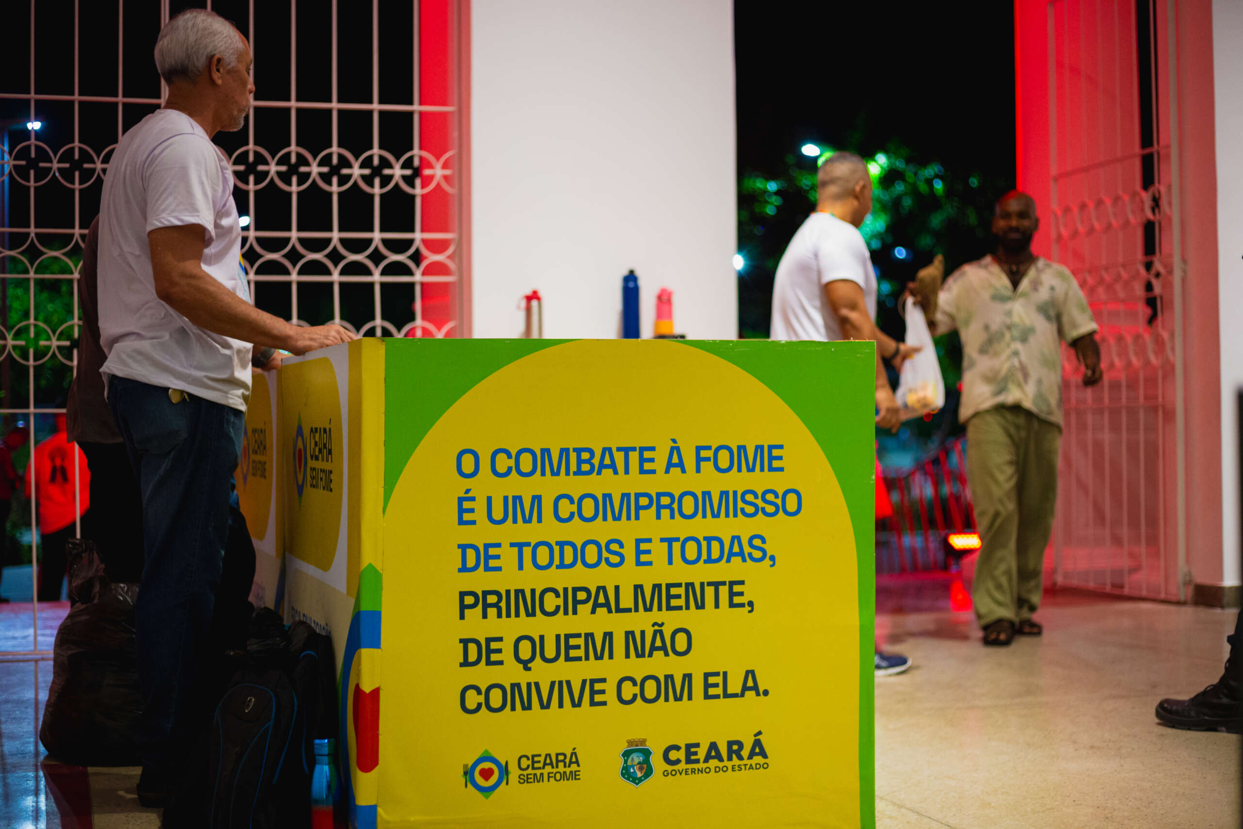Campanha Ingresso Solidário arrecadou, em 2024, mais de 10 toneladas de alimentos para o Programa Ceará Sem Fome