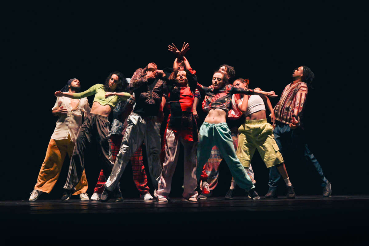 Créditos_Allan_Diniz_Bienal_Dança_Ceará_Nosso_Baile_2_Ago_25-158.jpgEspetáculo “Nosso Baile” do coreógrafo Henrique Rodovalho, terá estreia na temporada da Bienal de Dança do Ceará em Paris. Foto: Allan Diniz
