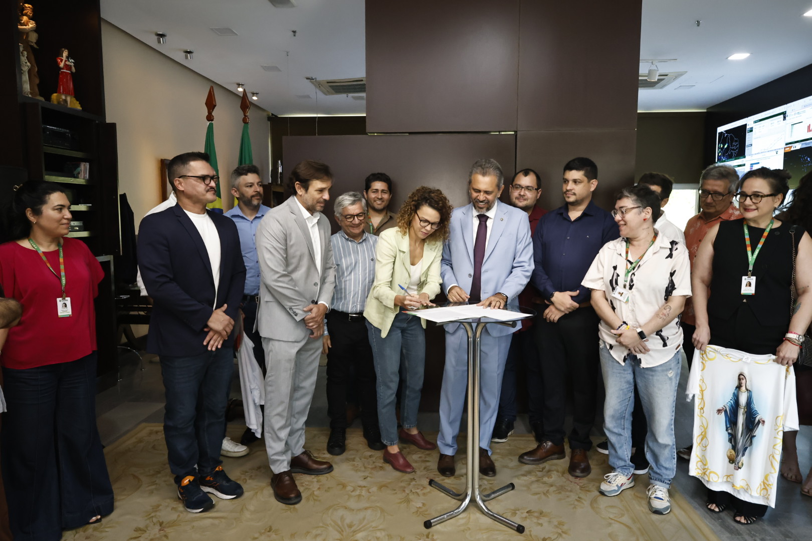 Em ação pioneira no Brasil, Governo do Ceará assina a proposta do Plano de Cargos e Carreiras de servidores da Secretaria da Cultura